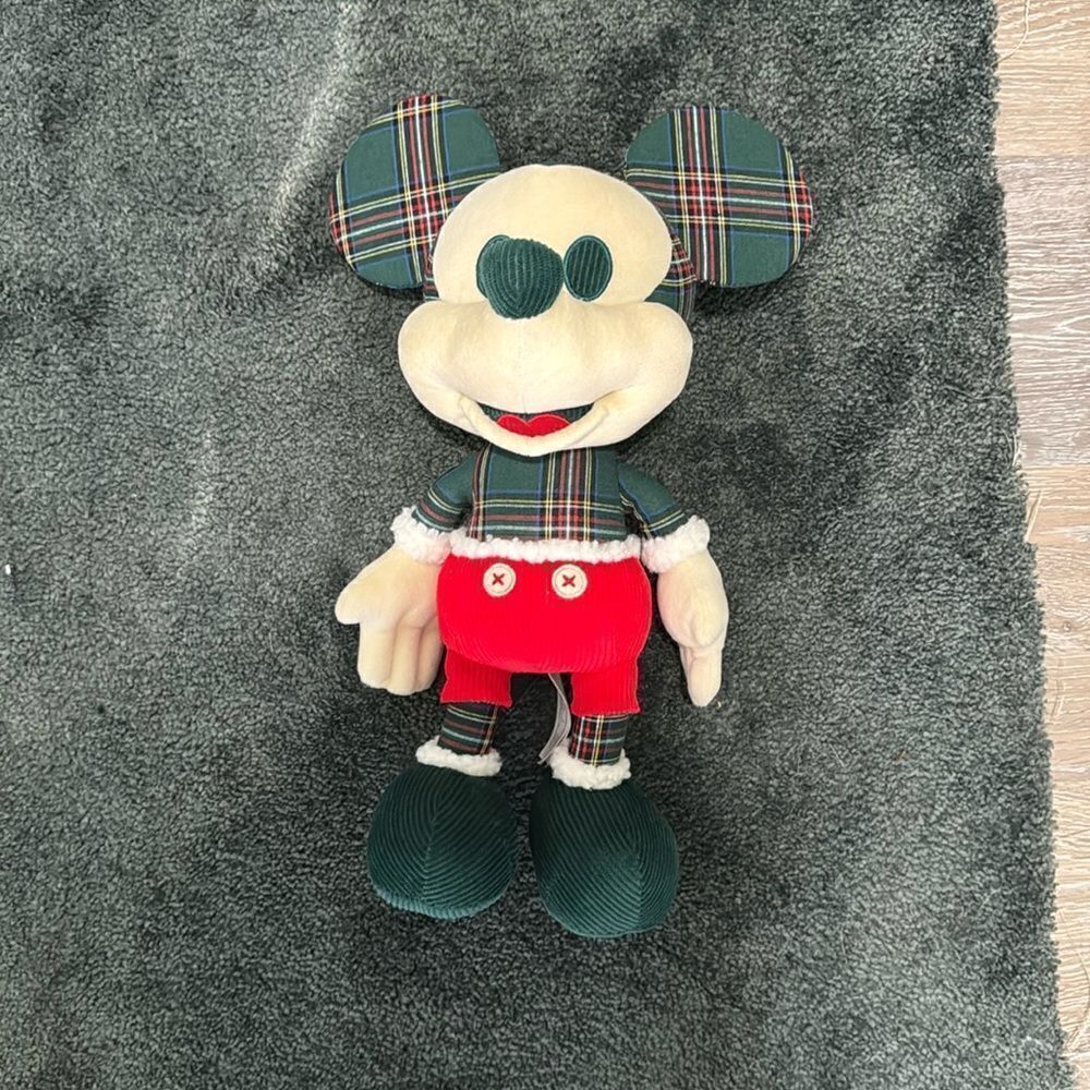 2020 Mickey Mouse Christmas Collector’s Edition